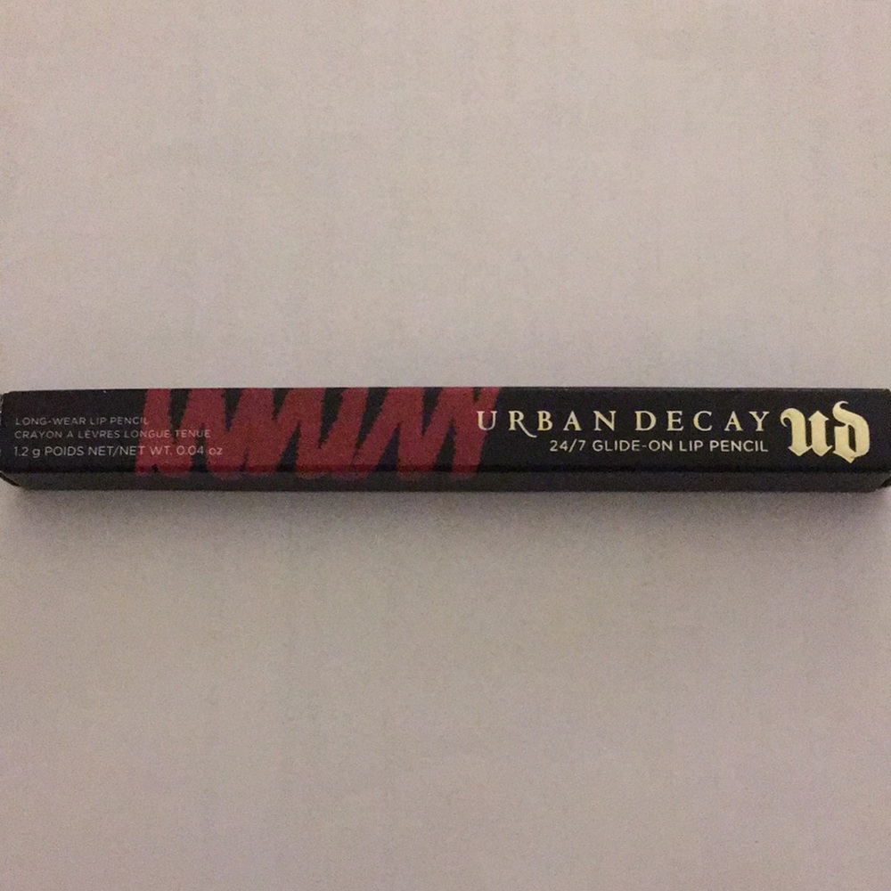 24/7 Glide-on Lip Pencil